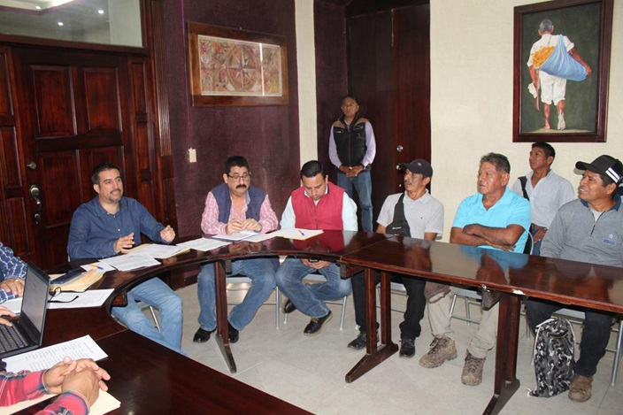 Daniel Andrade inicia audiencias con delegados de colonias y comunidades de Huejutla