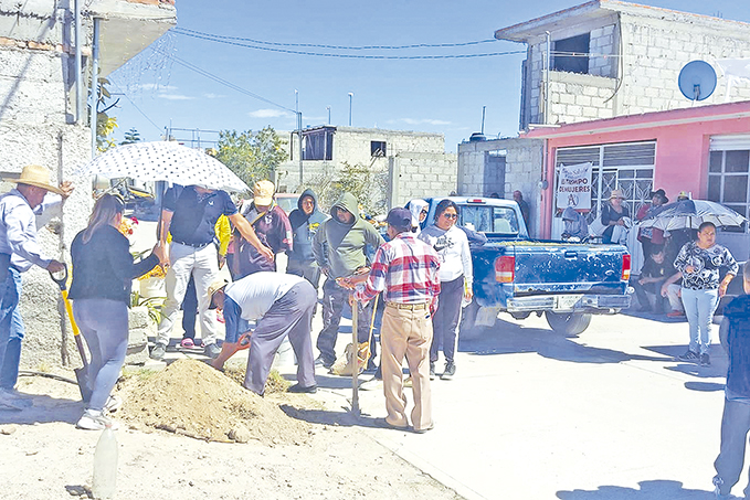 Pobladores toman acciones tras el corte a pozo de agua
