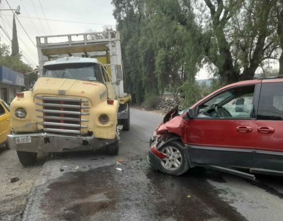 Fuerte choque en carretera de Tula