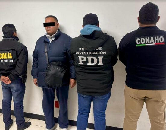 Detienen a extorsionador en el Aeropuerto de la CDMX