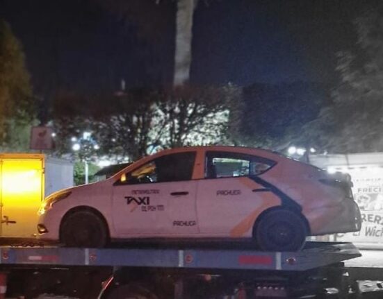 Policías preventivos de Atotonilco el Grande recuperan taxi robado