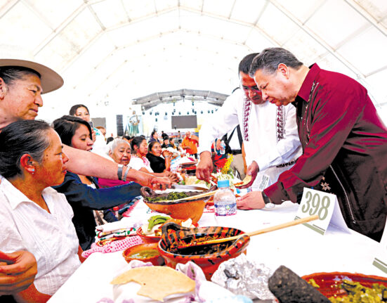 Reconocen saber ancestral en la Muestra Gastronómica