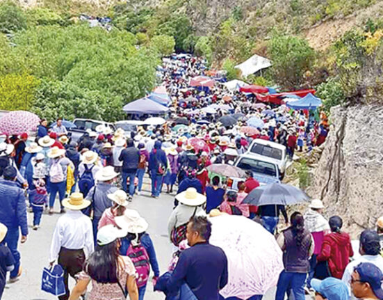 Realizan la Subida de Señor de Santuario