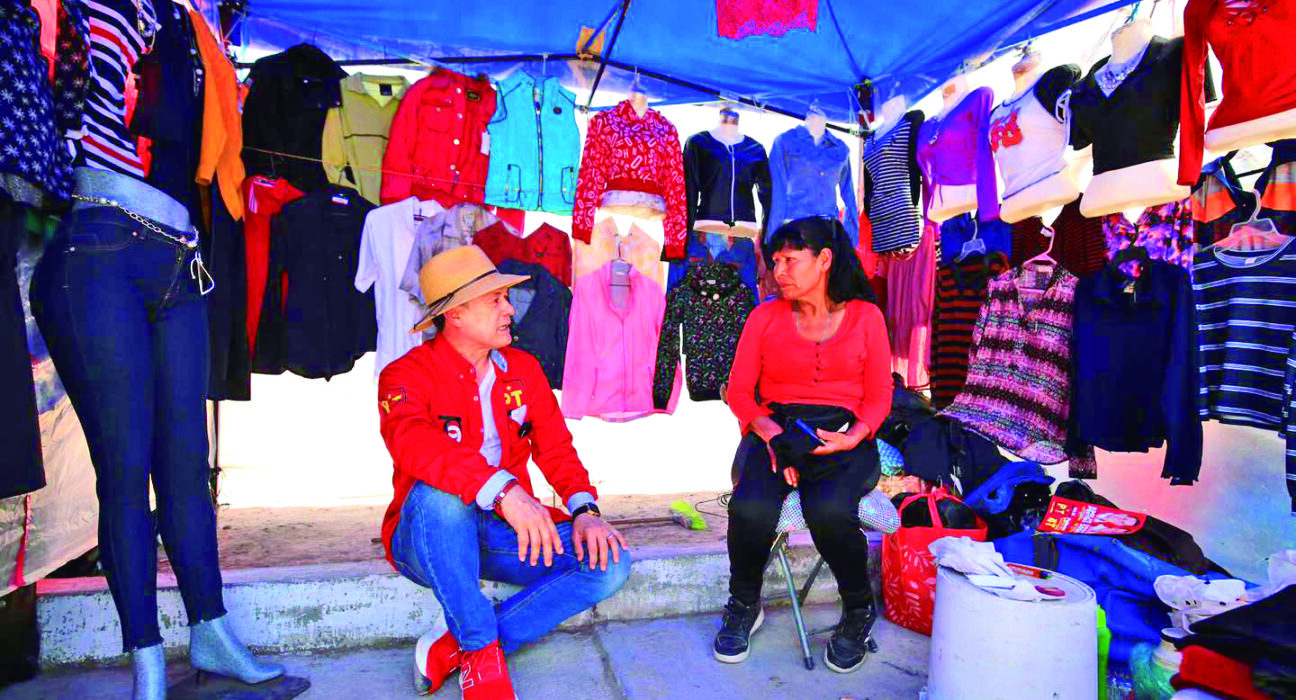 Reunión con colonos de la Morelos en la Bella Airosa
