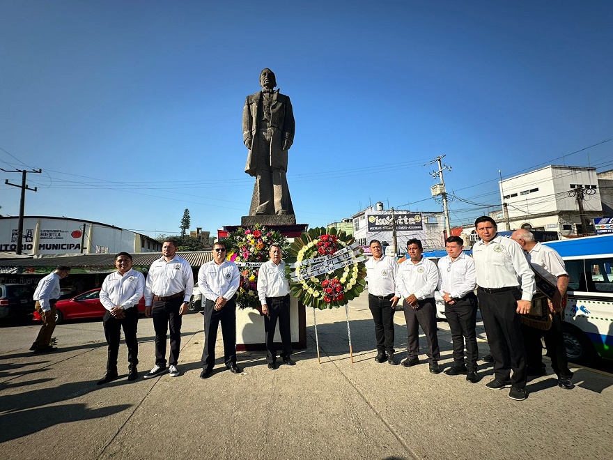 Conmemoran natalicio de Benito Pablo Juárez en Huejutla