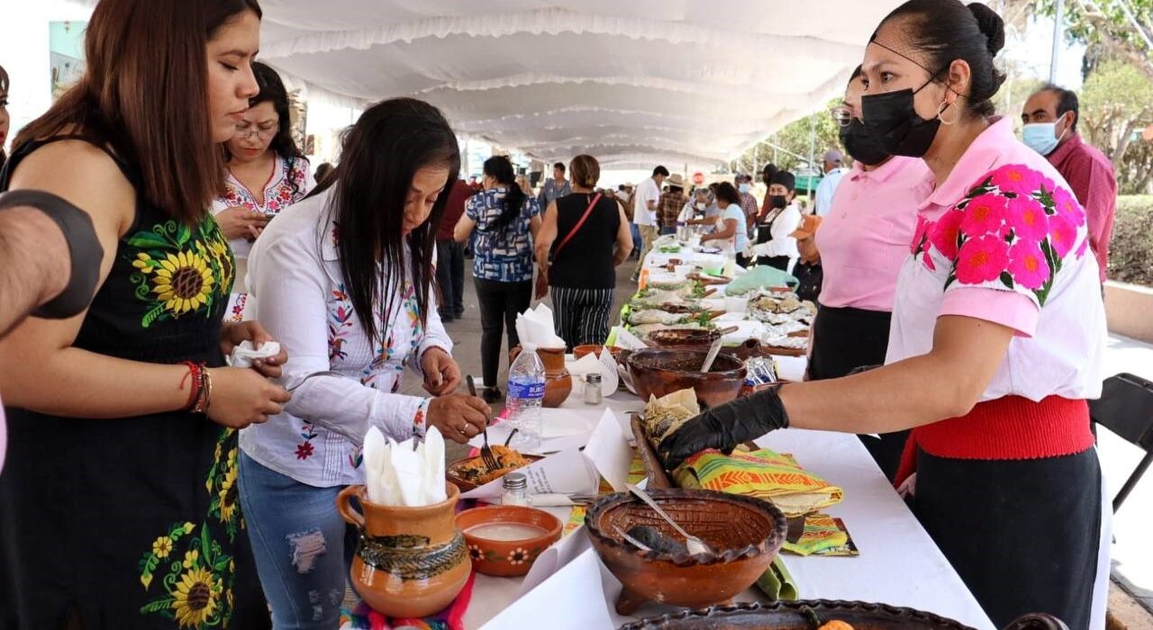 Participan 58 acuicultores en Expo Acuícola en Acatlán