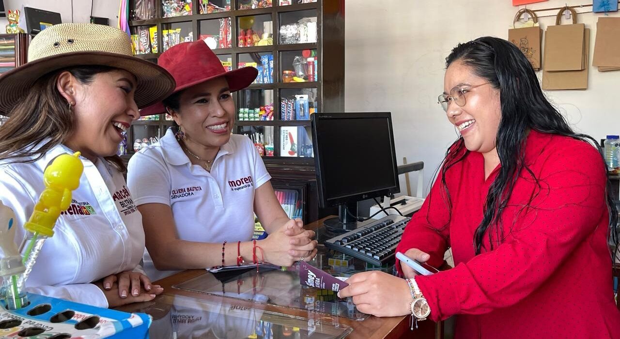 Simey Olvera recorre el Valle del Mezquital