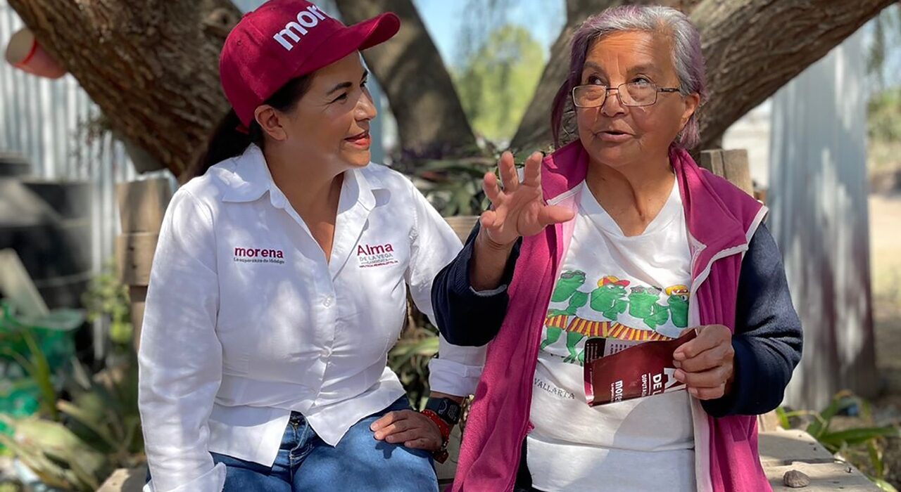 Alma de la Vega, candidata a la diputación federal recorre Tulancingo