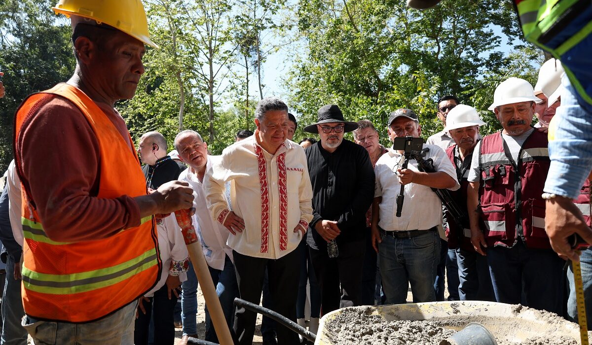 La transformación se hace presente en Huazalingo a través de mejoras en su infraestructura