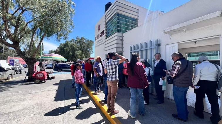 Habitantes de Epazoyucan se manifiestan en CAASIM