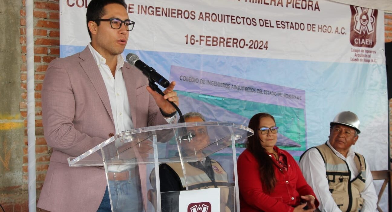 Colocan 1era Piedra de la Construcción del Colegio de Ingenieros Arquitectos de Hidalgo