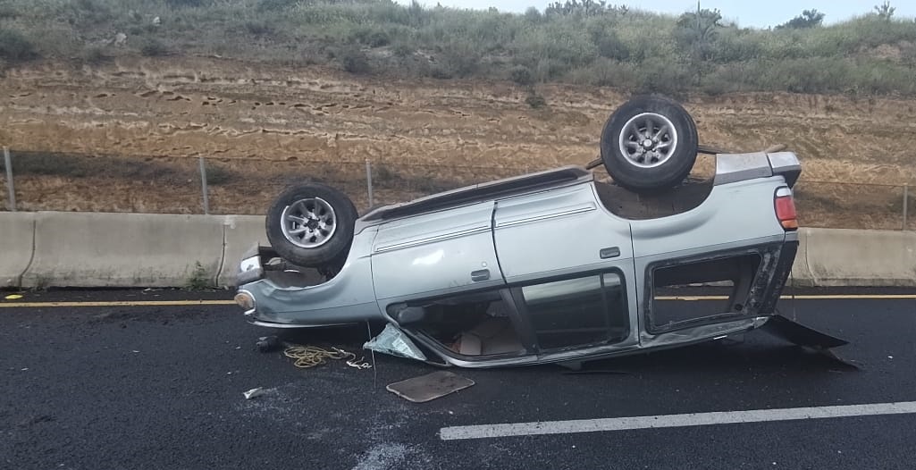 Vuelca camioneta en la Pachuca-Tulancingo