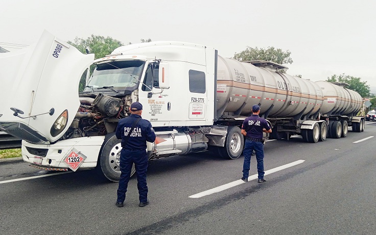 Recuperan en Zempoala tractocamión con reporte de robo